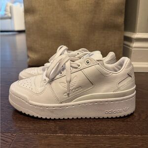 Adidas White Sneeker